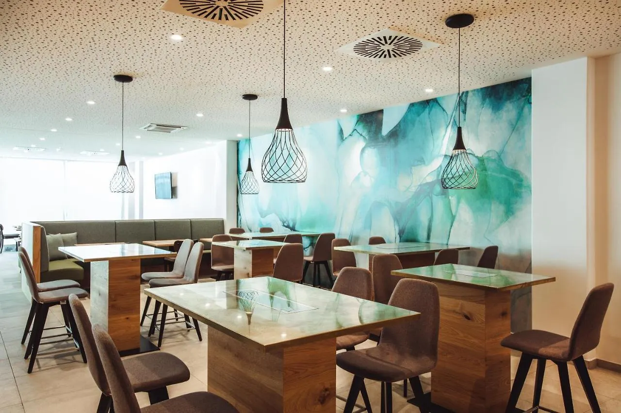 Wyndham Garden Munich Messe Hotel