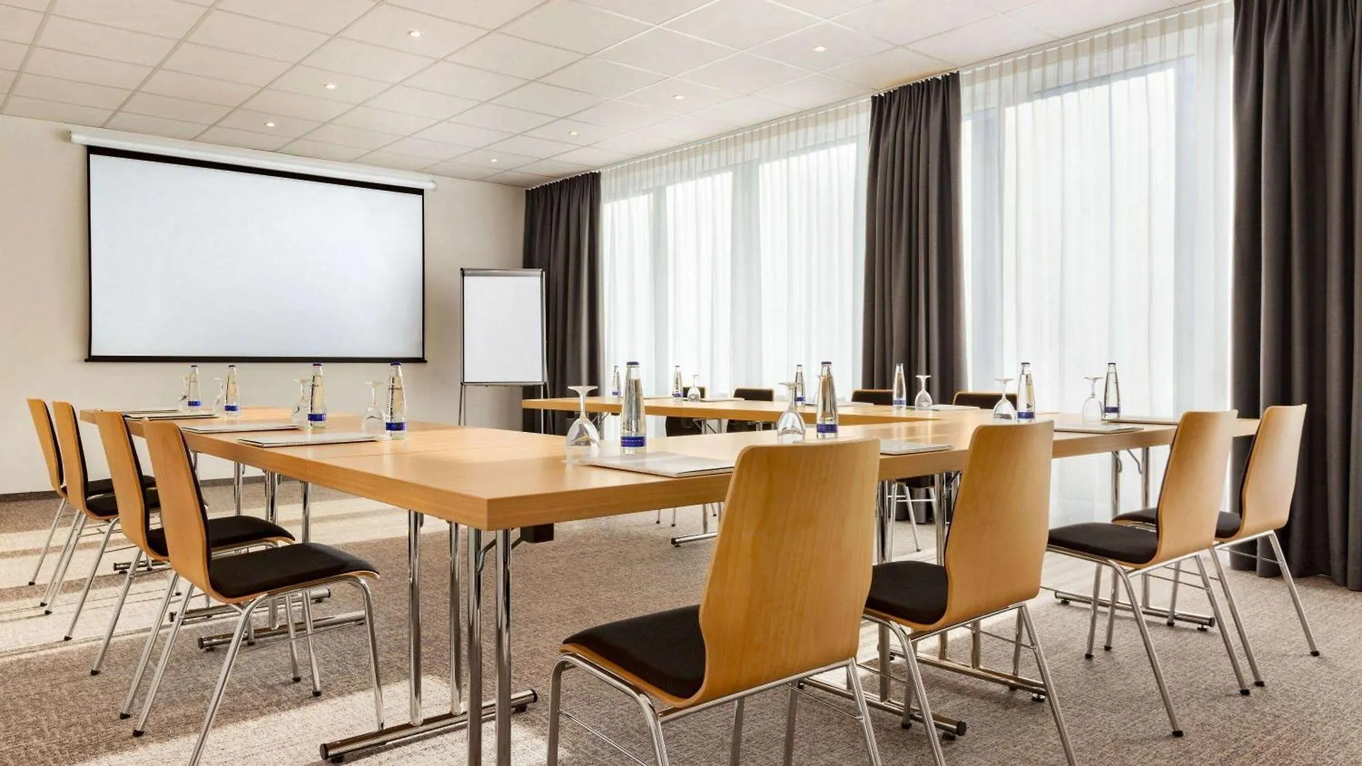 Wyndham Garden Munich Messe Hotel 4*,