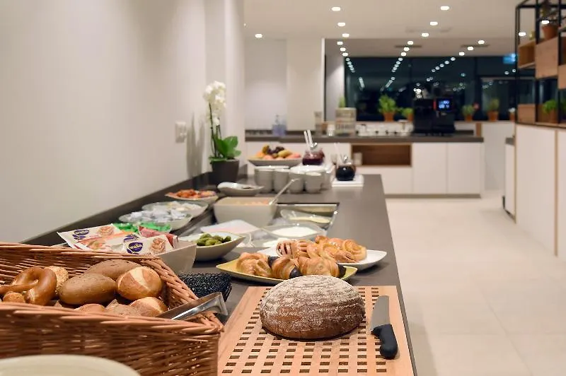Wyndham Garden Munich Messe Hotel